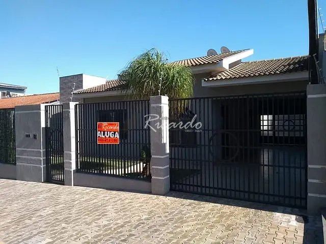 Casa com 360m² 3 quartos e 3 banheiros, à venda, no bairro Vila Nova em Arapongas