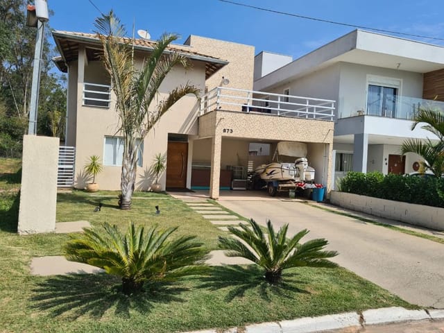 Casa com 500m² 4 quartos e 5 banheiros, à venda, no bairro Jardim Colibri em Cotia