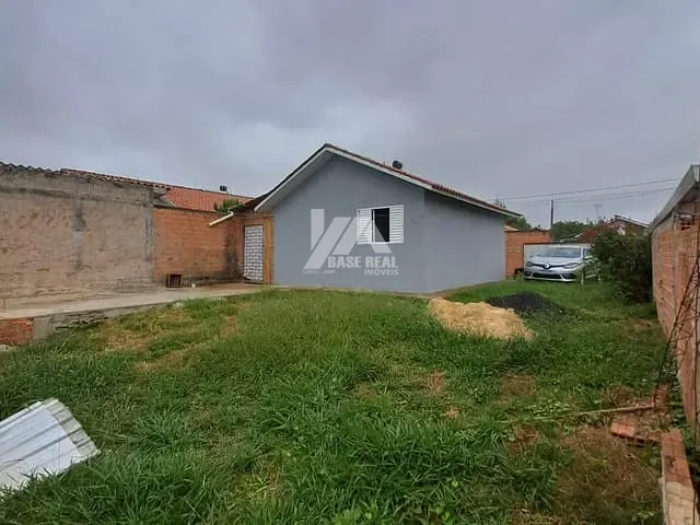 Casa 2 quartos e 1 banheiro, à venda, no bairro Neves em Ponta Grossa