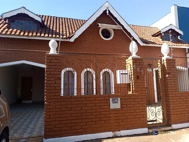 Casa com 300m² 5 quartos e 3 banheiros, à venda, no bairro Parque Manoel de Vasconcelos em Sumaré