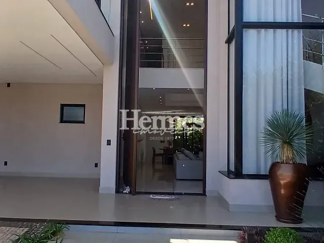 Casa 4 quartos e 6 banheiros, à venda, no bairro Parque Brasil 500 em Paulínia