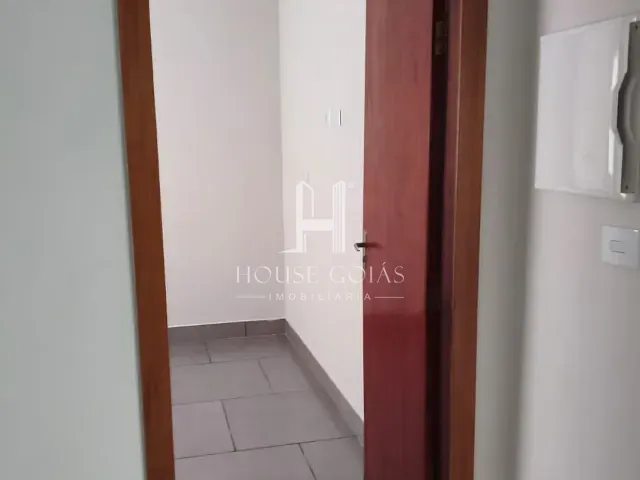 Casa com 375m² 3 quartos e 2 banheiros, à venda, no bairro Garavelo Residencial Park em Aparecida de Goiânia