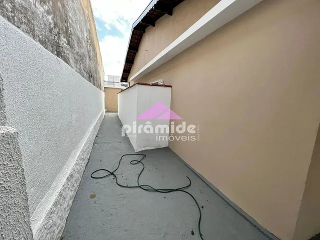 Casa com 60m² 1 quarto e 1 banheiro, para alugar, no bairro Jardim Ismênia em São José Dos Campos