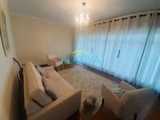 Casa 5 quartos e 4 banheiros, à venda, no bairro Vila Maria em São José dos Campos