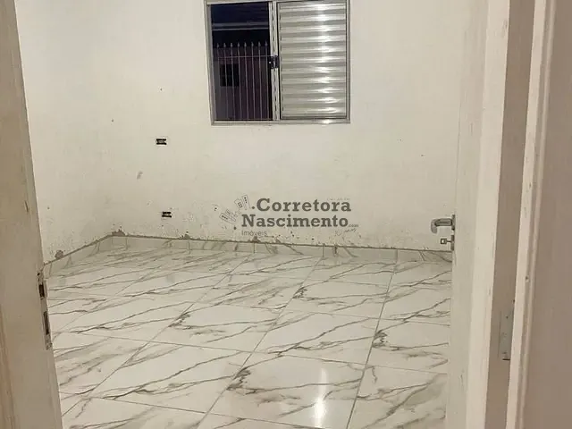 Casa com 175m² 2 quartos e 2 banheiros, à venda, no bairro Jardim California em Jacareí