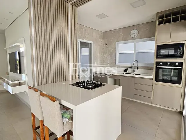 Casa 3 quartos e 4 banheiros, à venda, no bairro Parque Brasil 500 em Paulínia