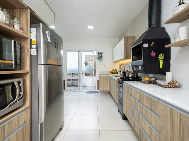 Casa com 150m² 3 quartos e 3 banheiros, à venda, no bairro Areal em Pelotas