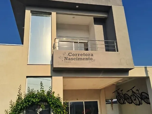 Casa com 212m² 3 quartos e 4 banheiros, à venda, no bairro Jardim Jacinto em Jacareí