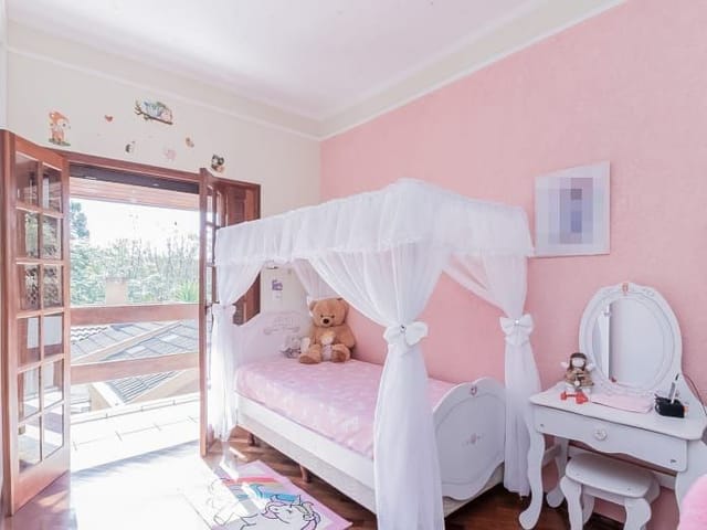 Casa com 360m² 4 quartos e 2 banheiros, à venda, no bairro Urbanova em São José dos Campos