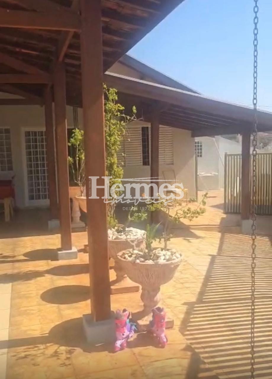 Casa, 4 quartos, 175 m² - Foto 1