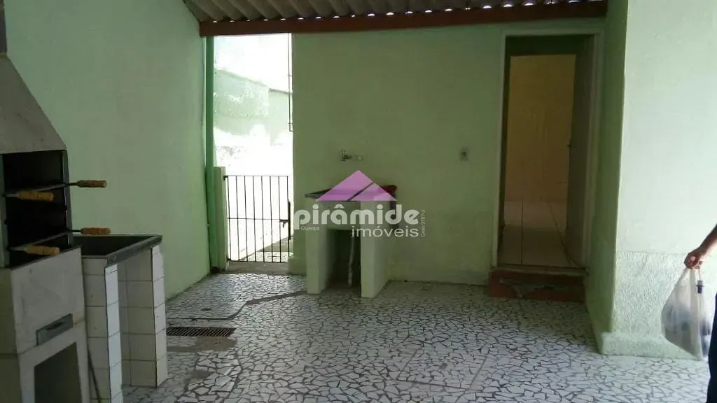 Casa, 2 quartos, 178 m² - Foto 1