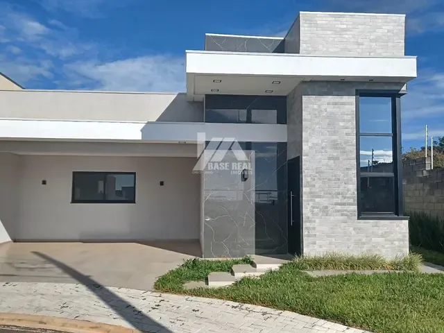Casa 3 quartos e 3 banheiros, à venda, no bairro Contorno em Ponta Grossa