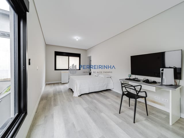Casa com 504m² 4 quartos e 5 banheiros, à venda, no bairro Condomínio Residencial Alphaville em São José dos Campos