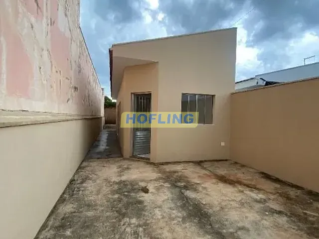 Casa com 125m² 1 quarto e 1 banheiro, à venda, no bairro Jardim Guanabara em Rio Claro