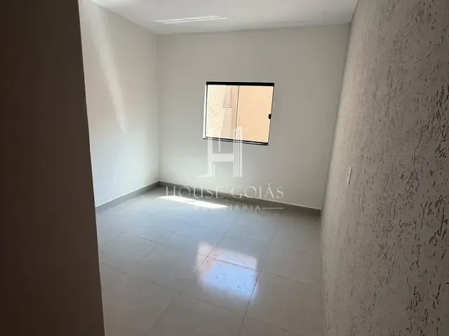 Casa com 138m² 2 quartos e 1 banheiro, à venda, no bairro Setor Laguna Parque em Trindade