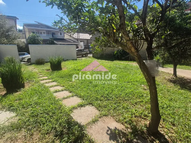 Casa com 250m² 1 quarto e 1 banheiro, para alugar, no bairro Urbanova em Praça Doutor Adelmo De Oliveira