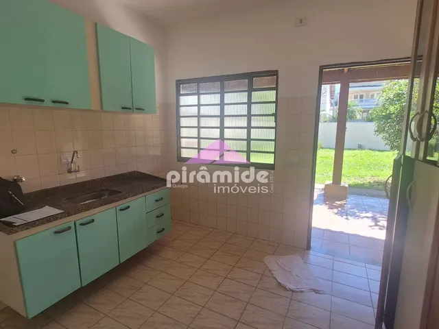 Casa com 250m² 1 quarto e 1 banheiro, para alugar, no bairro Urbanova em Praça Doutor Adelmo De Oliveira