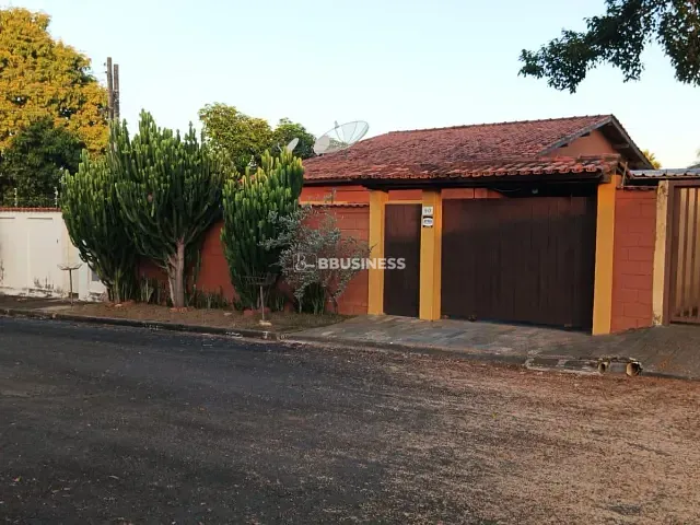 Casa com 490m² 3 quartos e 2 banheiros, à venda, no bairro Bosque das Palmeiras em Campinas