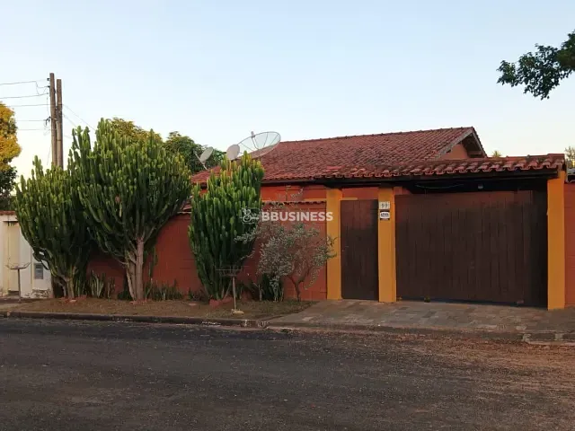 Casa com 490m² 3 quartos e 2 banheiros, à venda, no bairro Bosque das Palmeiras em Campinas