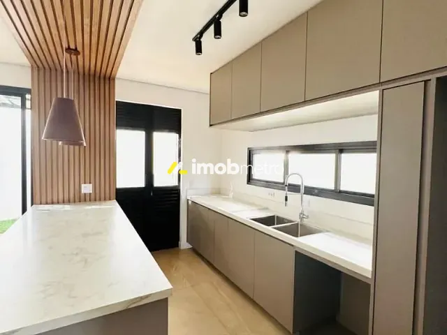 Casa com 156m² 3 quartos e 4 banheiros, para alugar, no bairro Parque Nova Campinas em Campinas