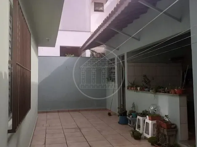 Casa com 250m² 3 quartos e 1 banheiro, à venda, no bairro Parque das Árvores em São Paulo