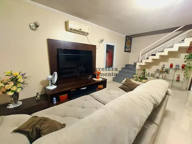 Casa com 167m² 3 quartos e 2 banheiros, à venda, no bairro Jardim Santa Maria em Jacareí