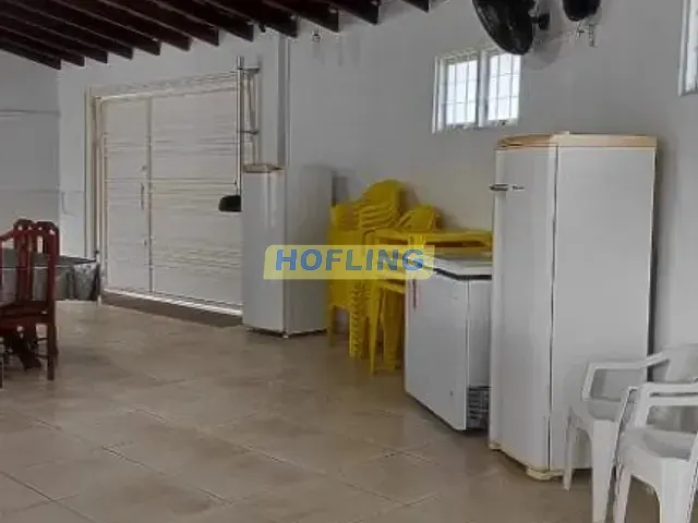 Casa com 355m² 2 quartos e 3 banheiros, à venda, no bairro Jardim Claret em Rio Claro
