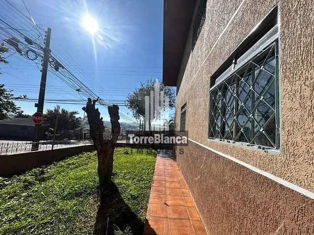 Casa com 350m² 4 quartos e 2 banheiros, à venda, no bairro Neves em Ponta Grossa