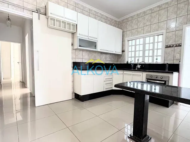 Casa 3 quartos e 3 banheiros, à venda, no bairro Loteamento Villa Branca em Jacareí