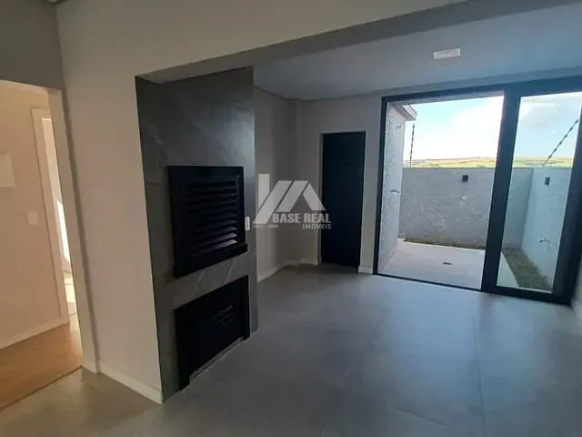 Casa 3 quartos e 2 banheiros, à venda, no bairro Jardim Carvalho em Ponta Grossa