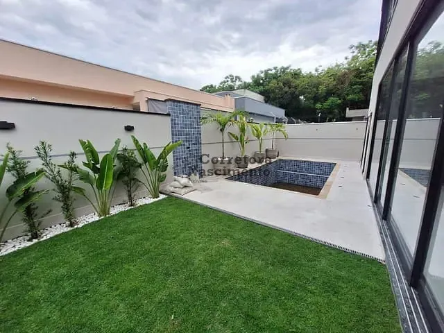 Casa com 308m² 4 quartos e 2 banheiros, à venda, no bairro Jardim Jacinto em Jacareí