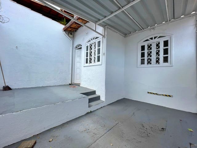 Foto do Casa - Casa geminada para locação com 2 quartos (1 suíte) e uma vaga coberta, Heliópolis, Belo Horizonte, MG | Deltalar Imóveis