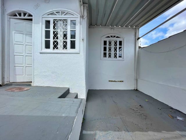 Foto do Casa - Casa geminada para locação com 2 quartos (1 suíte) e uma vaga coberta, Heliópolis, Belo Horizonte, MG | Deltalar Imóveis