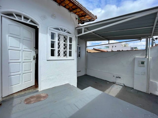 Foto do Casa - Casa geminada para locação com 2 quartos (1 suíte) e uma vaga coberta, Heliópolis, Belo Horizonte, MG | Deltalar Imóveis
