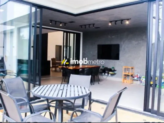 Casa com 488m² 3 quartos e 5 banheiros, à venda, no bairro Swiss Park em Campinas