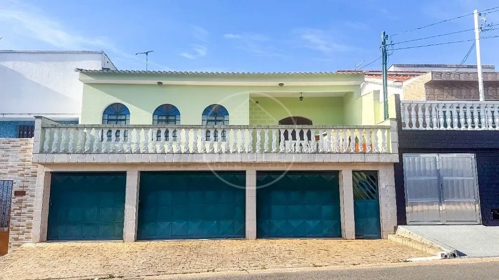 Casa, 4 quartos, 182 m² - Foto 1
