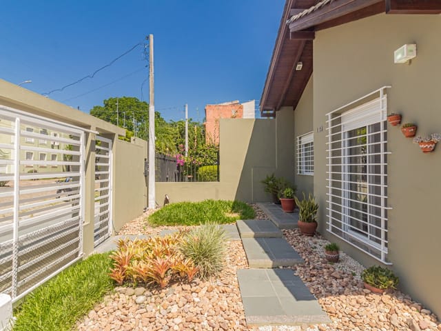 Casa com 450m² 3 quartos e 2 banheiros, à venda, no bairro Centro em Pelotas