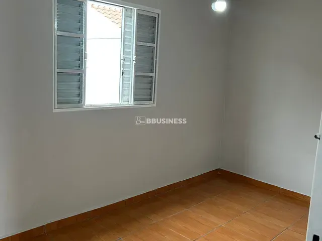 Casa 2 quartos e 1 banheiro, à venda, no bairro Vila Costa e Silva em Campinas