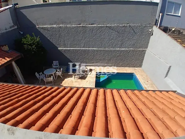 Casa com 240m² 5 quartos e 4 banheiros, à venda, no bairro Vila Brandina em Campinas