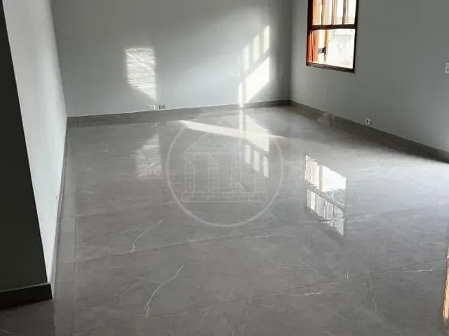 Casa com 600m², para alugar, no bairro Parque Alves de Lima em São Paulo