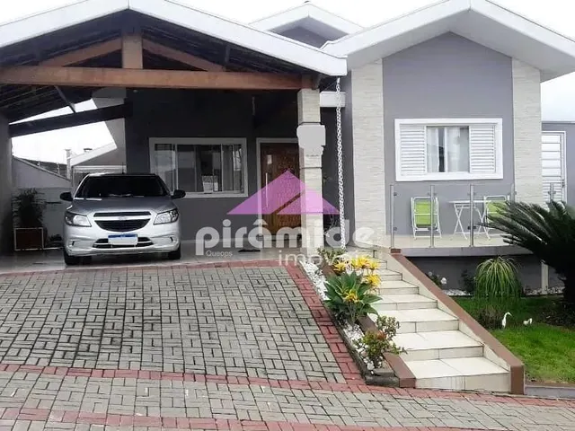 Casa com 360m² 3 quartos e 3 banheiros, à venda, no bairro Condomínio Residencial Mantiqueira em São José Dos Campos