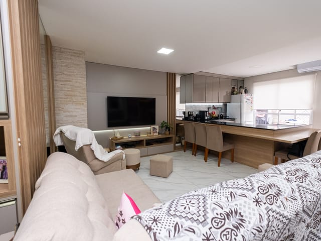 Casa com 300m² 3 quartos e 3 banheiros, à venda, no bairro Três Vendas em Pelotas