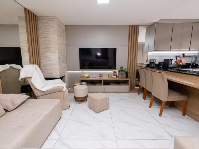 Casa com 300m² 3 quartos e 3 banheiros, à venda, no bairro Três Vendas em Pelotas