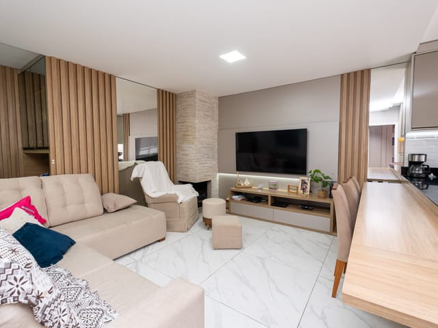 Casa com 300m² 3 quartos e 3 banheiros, à venda, no bairro Três Vendas em Pelotas