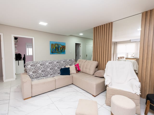 Casa com 300m² 3 quartos e 3 banheiros, à venda, no bairro Três Vendas em Pelotas