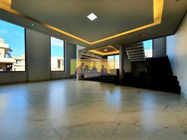 Casa com 250m² 4 quartos e 4 banheiros, para alugar, no bairro Parque Brasil 500 em Paulínia