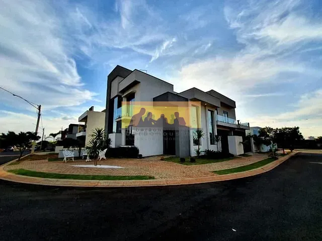 Casa com 250m² 4 quartos e 4 banheiros, para alugar, no bairro Parque Brasil 500 em Paulínia