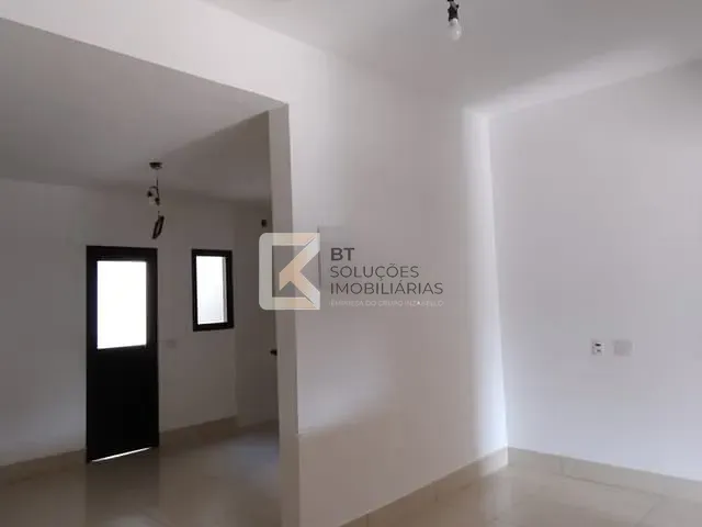 Casa com 100m² 2 quartos e 1 banheiro, à venda, no bairro Parque Residencial Sabiás em Indaiatuba