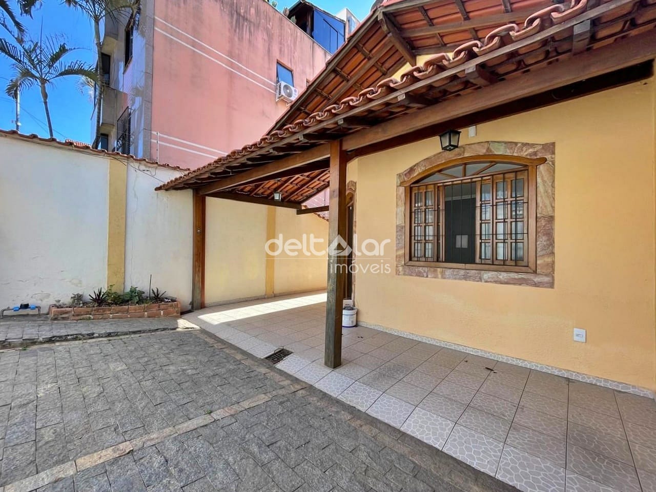 Casa para alugar com 3 quartos, 180m² - Foto 2