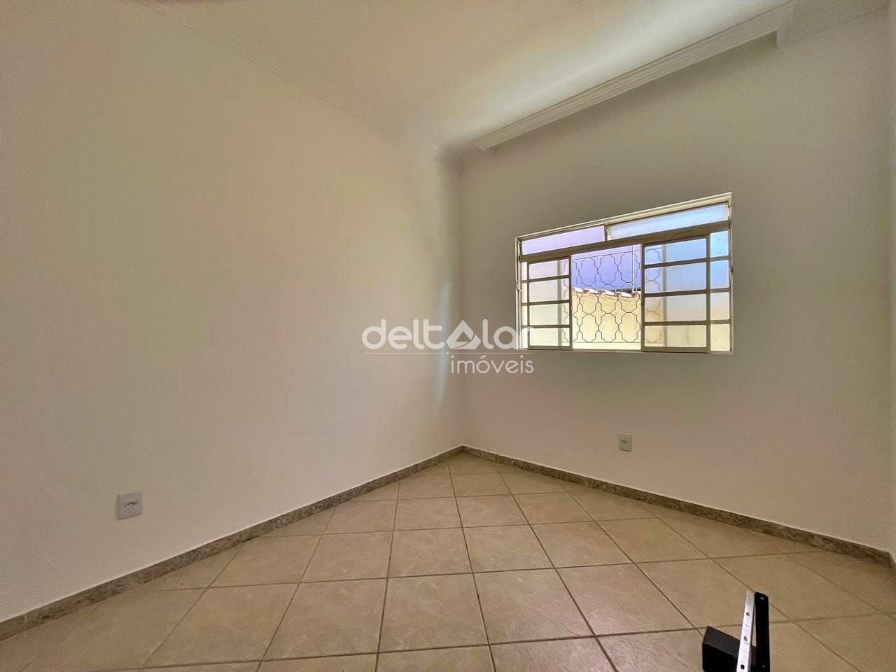 Casa para alugar com 3 quartos, 180m² - Foto 13